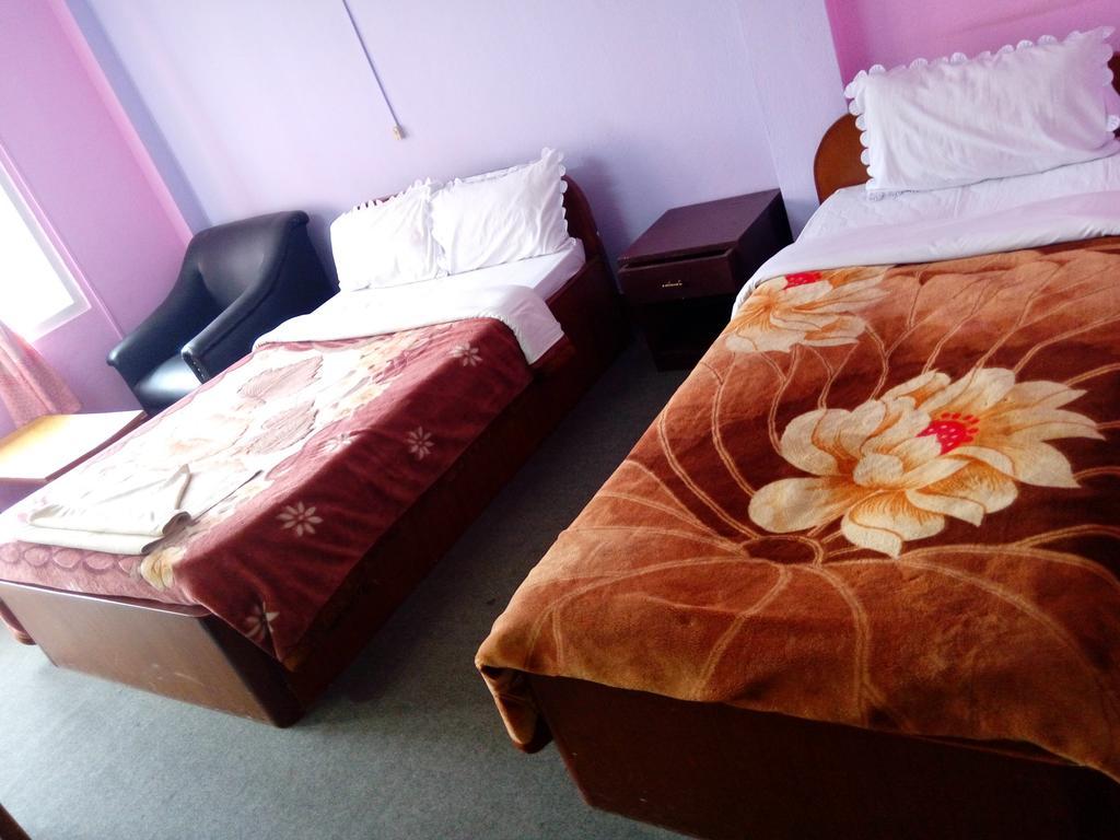 Hotel Pokhara Peace Katmandú Exterior foto