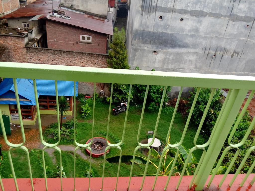 Hotel Pokhara Peace Katmandú Exterior foto